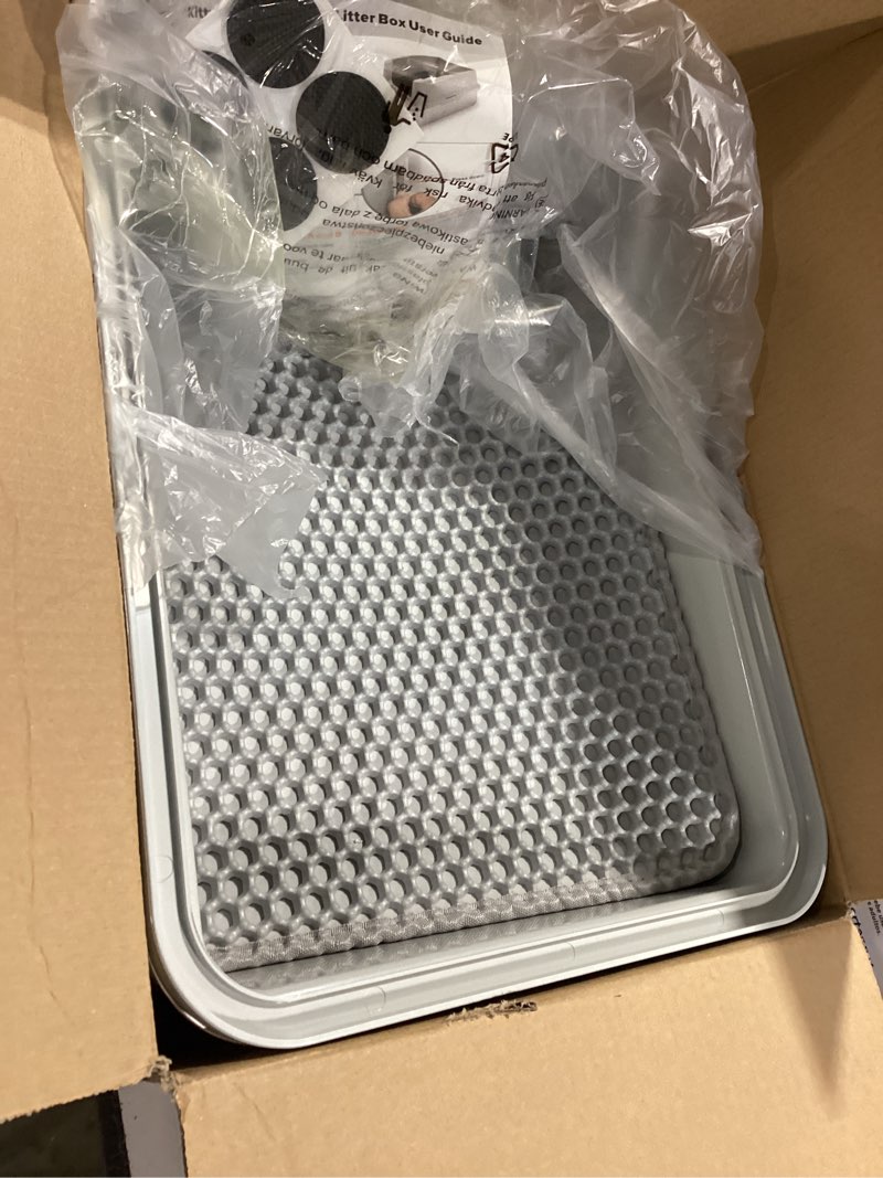 Condition photo showing Good Condition for furtime stainless steel cat litter box with lid, metal kitty litter box for small cats, kitten litter boxs with scoop and mat, non-sticky, anti-leakage, easy to clean, 17"x13"x8.4" (small) silver small