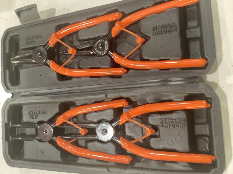 Condition photo showing Good Condition for 7-inch snap ring pliers set, 4-piece heavy duty internal/external circlip pliers kit (tip diameter 1.5mm), straight/bent jaw, cr-v steel, for ring remover retaining, storage case included. medium