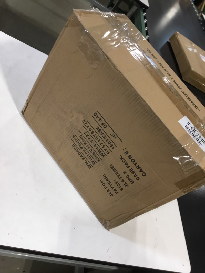 https://lotting-media.assets.bidfta.com/lotting_2138a2af-a930-41fe-aa6c-971de8c2fadc