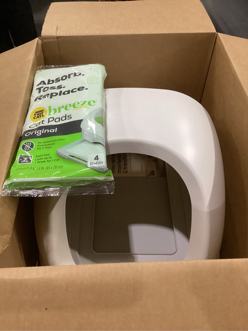 Condition photo showing New/Like New for Purina Tidy Cats Breeze Covered Cat Litter Box System Kit with Pellet Cat Litter, Hooded Litter Box, and Litter Box Pads
