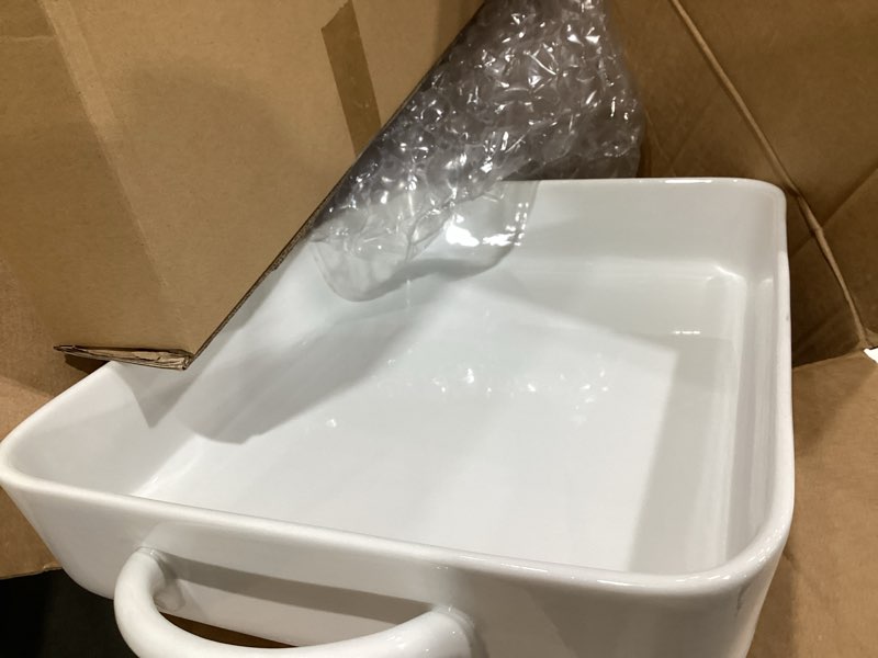 Condition photo showing Good Condition for bia cordon bleu taos 6-quart rectangle baker dish with handles, white