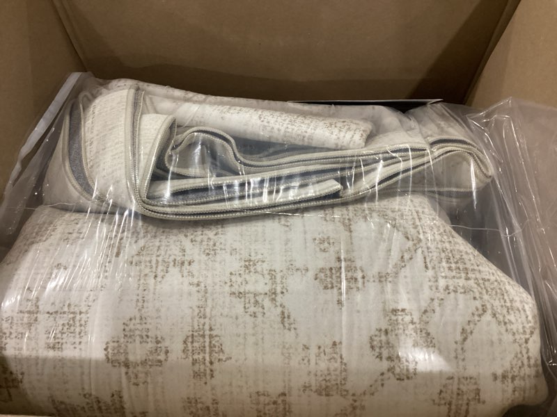 Condition photo showing New/Like New for Area Rug 9x12 Living Room Rug, Soft Vintage Washable Rug with Anti-Skid Backing Stain Resistant Thin Indoor Carpet Large Area Rug for Bedroom Under Dining Room Table Nursery-Light Beige Light Beige 9' x 12' (Rectangular)