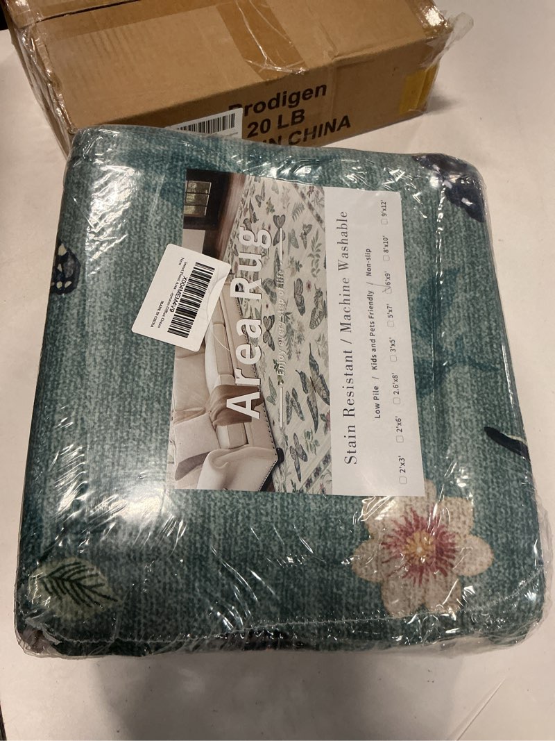 Condition photo showing New/Like New for Insect Floral Area Rug for Living Room 6x9 Machine Washable Area Rug Non-Slip Low Pile Large Bedroom Rug Stain Resistant Throw Rug Carpet for Nursery Dining Room Kids Playroom Office Green 6*9 Green