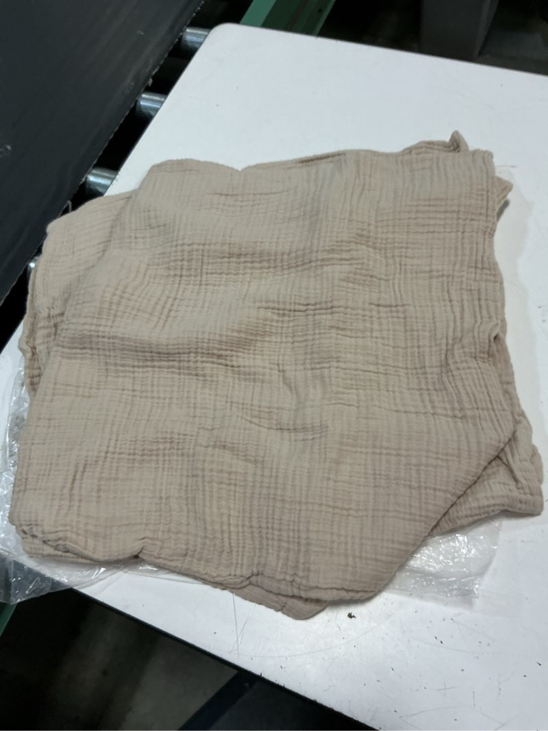 Condition photo showing Good Condition for quince organic cotton gauze sham set of 2 piece dune king 