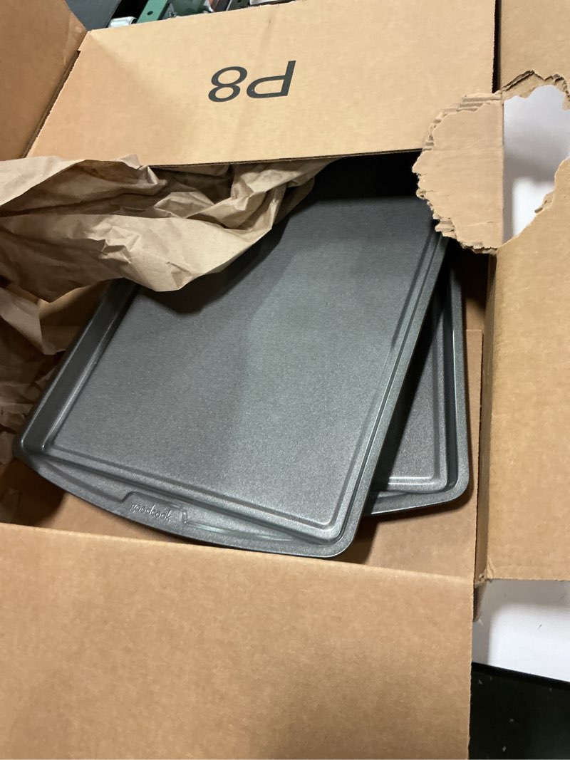 Condition photo showing Good Condition for GoodCook Everday Nonstick Carbon Steel 17 x 11-Inch Baking Sheet Set, 2 Pack – Medium Sized Carbon S