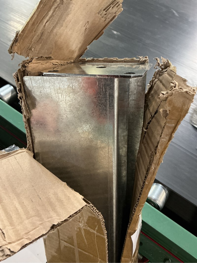 Condition photo showing Good Condition for (Incomplete)Hicarer 5\" x 5\" x 48\" Vinyl Fence Concrete Post Fence Post for Vinyl Mounting Tower with Mounting Kit(2 Pack) 2 5\" X 5\" X 48\"