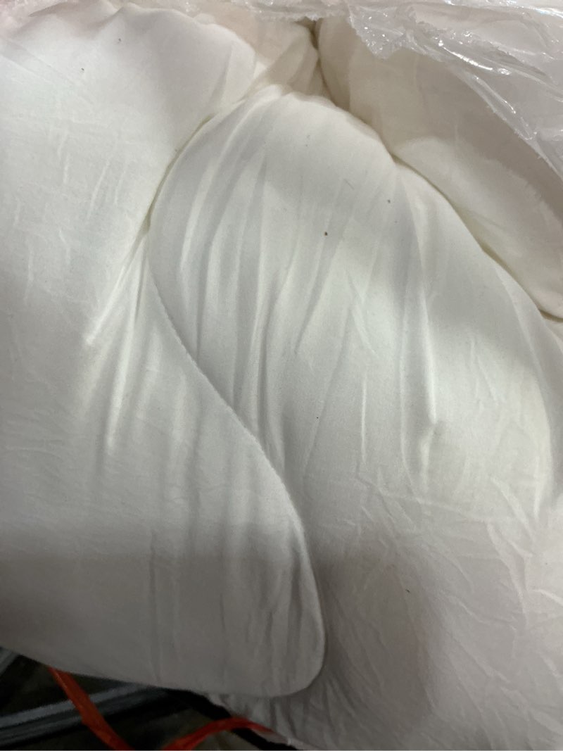 Condition photo showing As Is for Decroom 3 Inch Memory Foam Mattress Topper Queen for Back Pain Relief, Filled with Breathable Memory Foam Pillow Topper Soft Fluffy Supportive Bed Mattress Pad, 80x60x3 in Queen White