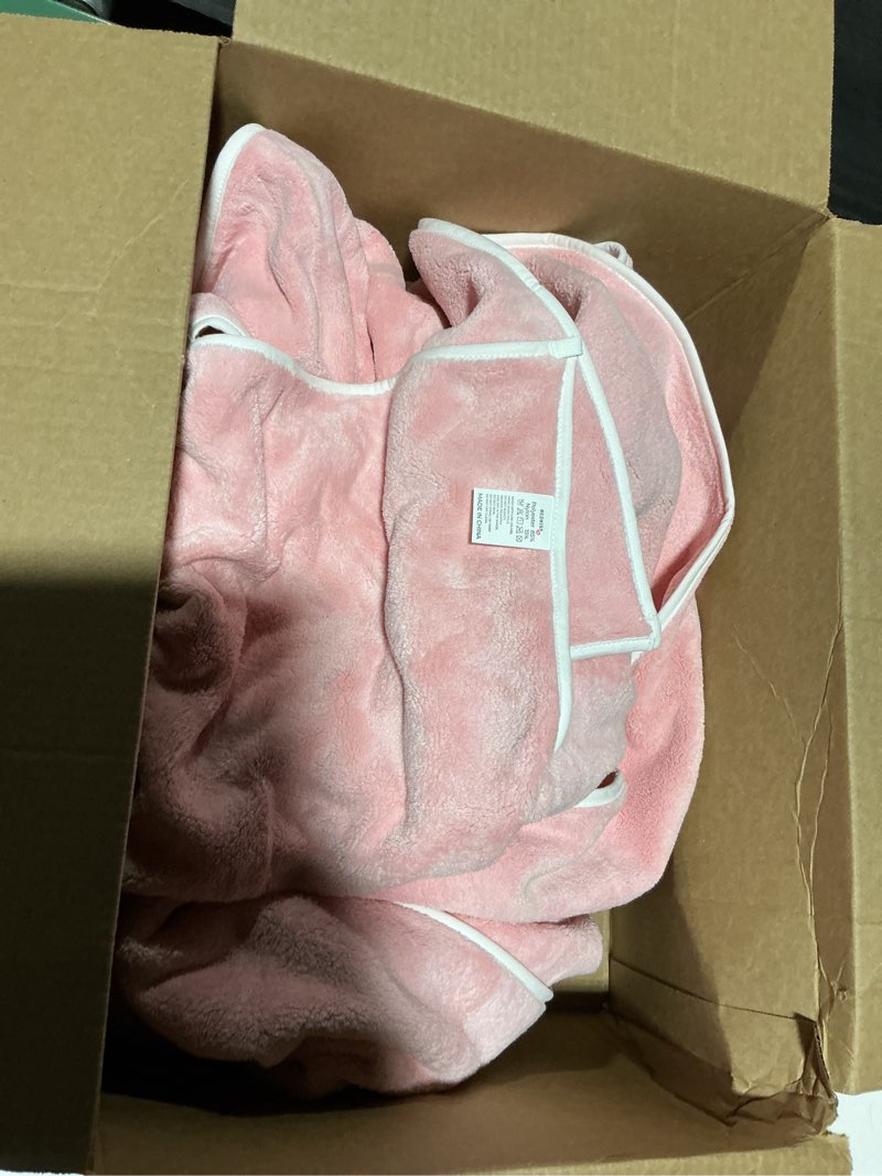 Condition photo showing Good Condition for redkiss 2 pack microfiber extra large bath sheets, 35 x 70 inches, 670g, super soft and absorbent, quick dry pink bath towels, perfect for bathroom, plush shower towels for spa, gym & hotel