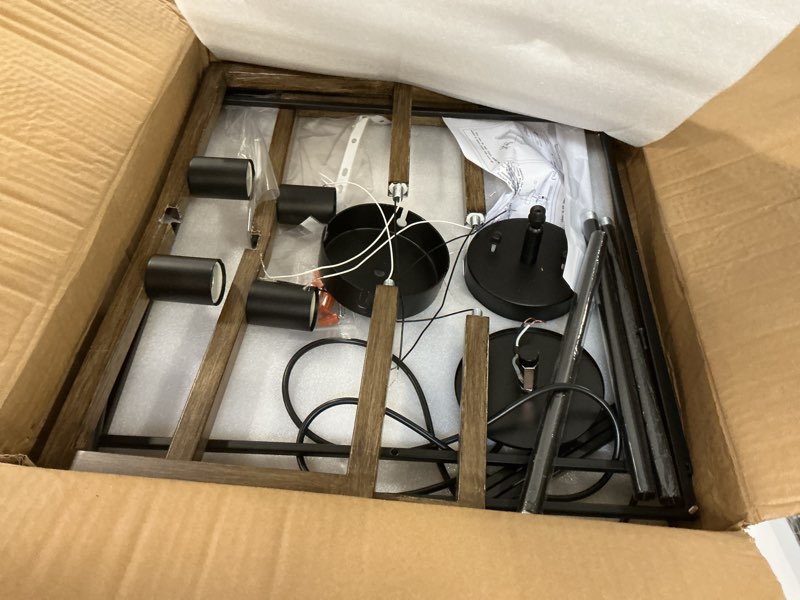 https://lotting-media.assets.bidfta.com/lotting_2164601e-faac-4d24-8591-01b07b891f5a