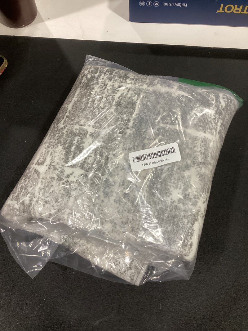 Condition photo showing Good Condition for Washable 2x4 Entryway Area Rugs: Non-Slip Abstract Water Resistant Kitchen Rug Durable Doormat Soft Bedroom Carpet Indoor Low Pile Floor Mat for Bathroom Dining Room Hallway Runners(2x4,Light/Grey) 2x4 Light/Grey