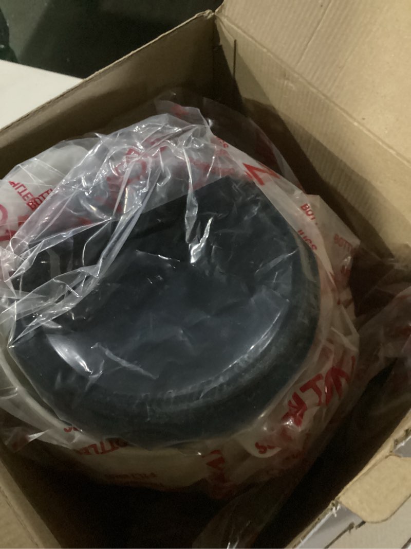 Condition photo showing New/Like New for Milton Casserole for Hot Food, Double Walled Insulated Inner Stainless Steel Hot Pot with Lid, Serving box for Food and Roti, Serving Bowl, Set of 3 (Size 62, 45, 28 oz) Venice, Micro White