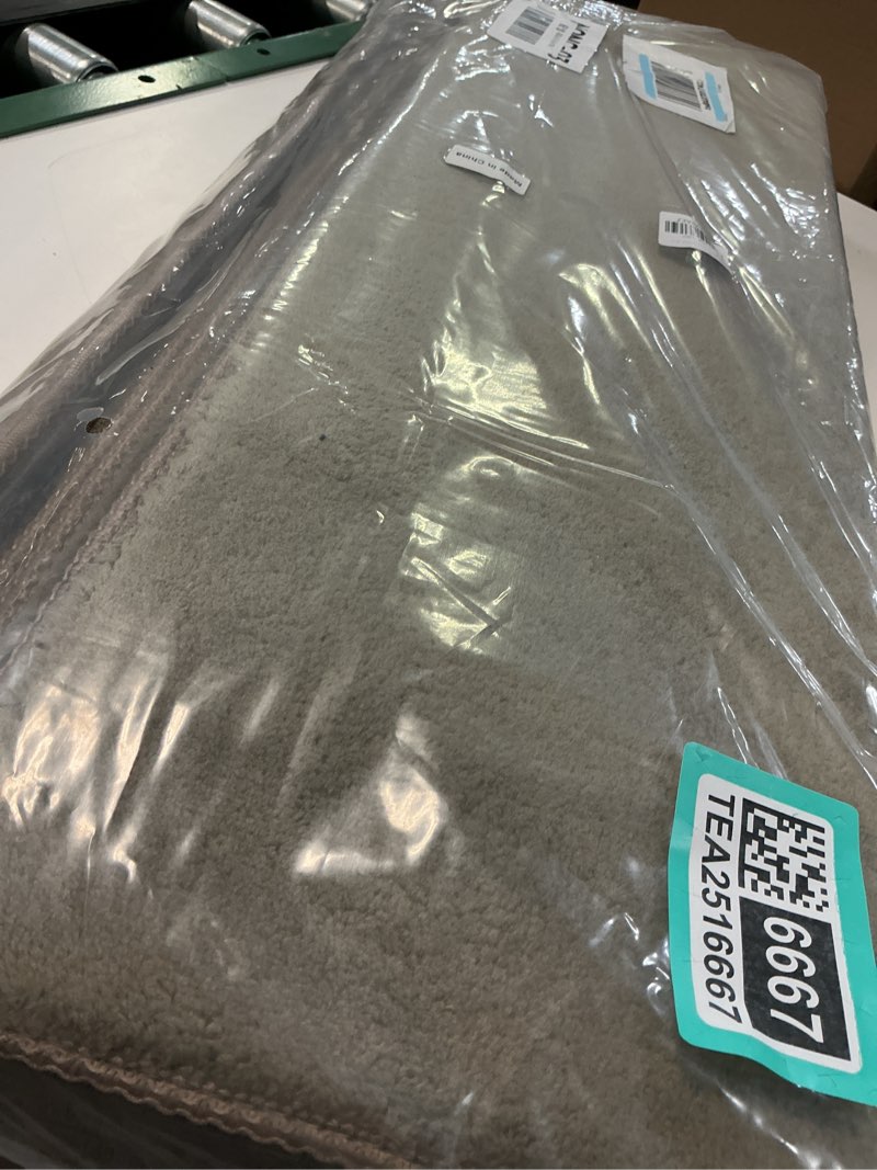 Condition photo showing Good Condition for PURE ERA Carpet Stair Treads Ultra Plush 9.5" X 30"Soft Bullnose Indoor Stair Protectors Pet-Friendly Non-Slip Skid Resistant Tape Free Washable Reusable(7 Pieces, Cream Gray) Cream Gray 7 Pieces with Bullnose