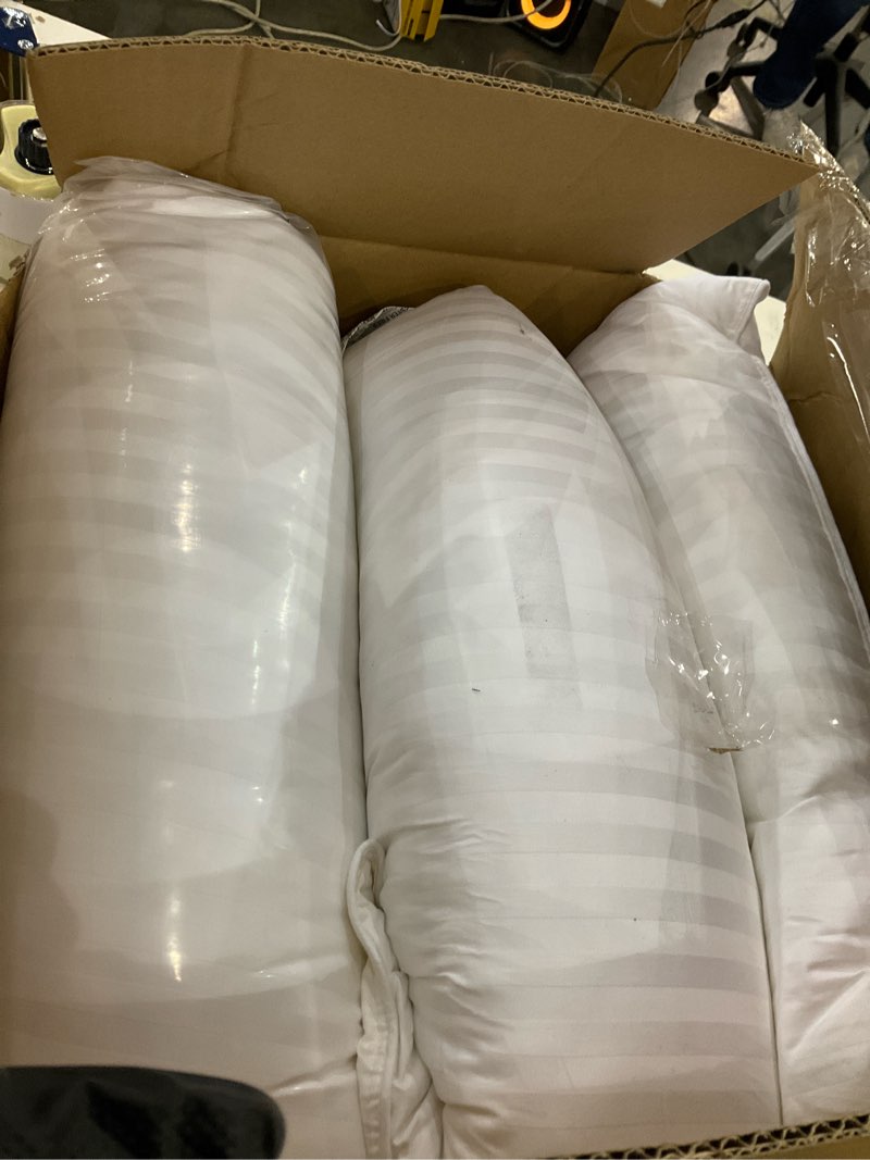 Beckham Hotel Collection Bed Pillows Standard/Queen Size Set of 2 - Original Soft Down Alternative P