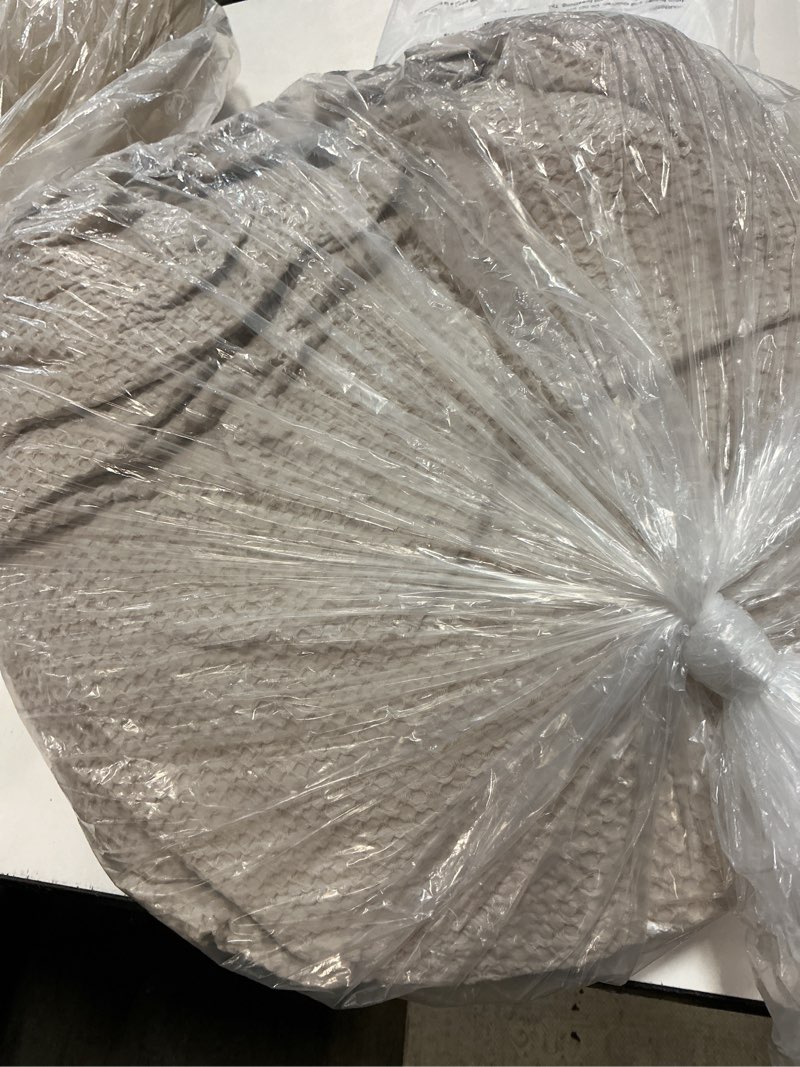 Condition photo showing Good Condition for organic luxe honeycomb duvet cover, king/cal king, sand