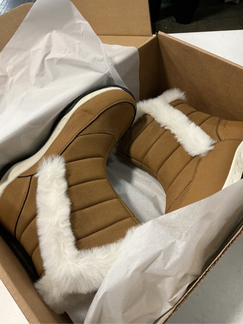 Condition photo showing Good Condition for lands' end expedition waterproof insulated womens snow boots, lace up or slip on winter boots for women, medium or wide width sizes 6 to 11, black, brown, blue, white or grey winter shoes 6 tan