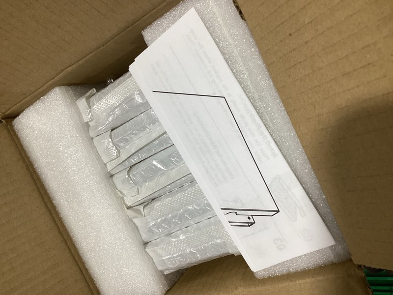 Condition photo showing Good Condition for house day acrylic picture frames 4x6, lightweight magnetic 4 x 6 picture frame for wall and freestanding desktop display, clear 4x 6 photo frame with microfiber cloth nails, 4x6 frame for gift (5 pack) 4x6"(5 pack)