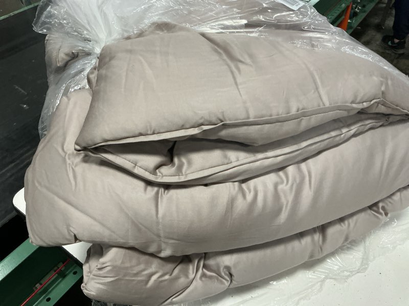 Condition photo showing As Is for organic cotton sateen comforter, full/queen, stone