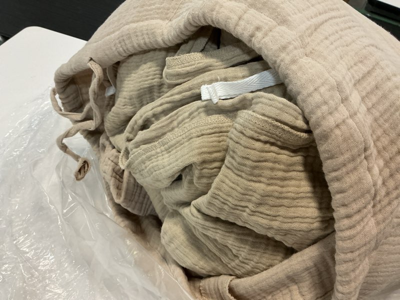 Condition photo showing Good Condition for organic airy gauze duvet cover set king 