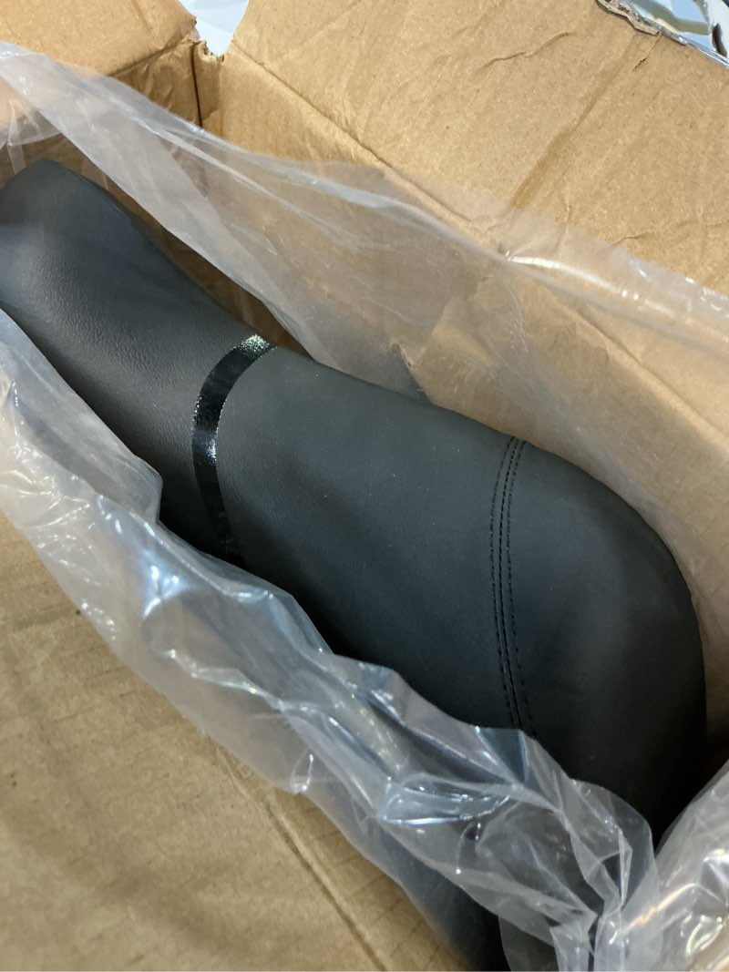 Condition photo showing Good Condition for bicycle seat, bike seat for women men extra comfort wide, oversized comfortable seats saddle for peloton bikes, fit for exercise bikes, electric bikes, mountain bikes, cruiser bikes purple oversized