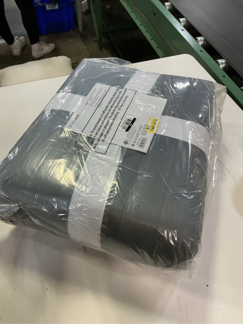 Condition photo showing New/Like New for twin/twin extra long satin quilt dark gray - room essentials™