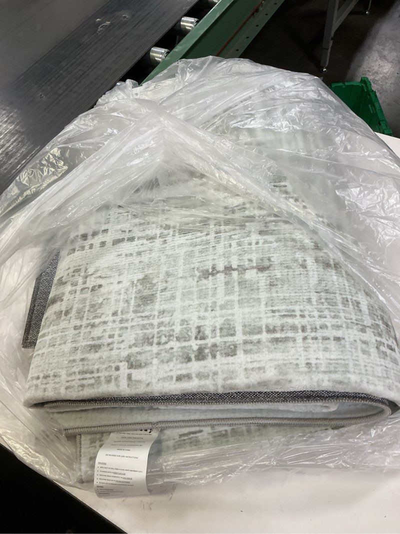 Condition photo showing Good Condition for 5x7 Area Rugs Washable Rug: Anti-Skid Abstract Modern Living Room Rug Soft Thin Carpets Indoor Floor Non-Shedding Carpet for Bedroom Dining Farmhouse Nursery Home Office (White Gray, 5'x7') White Gray 5' x 7' (Rectangular)