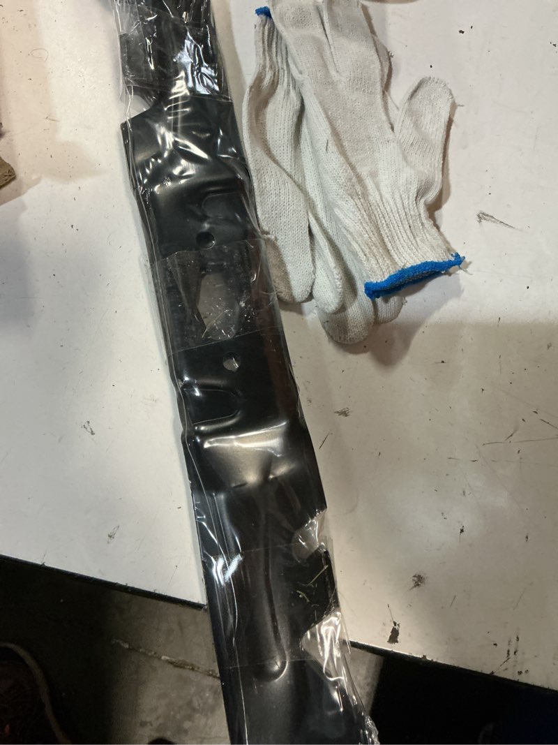 Condition photo showing New/Like New for mulching blade set 742p05086-x 54" fit for mtd xt1-gt54 st54 zt1-54 zt2-54 replacement 490-110-c205 742-05086-x cmxgzam110205