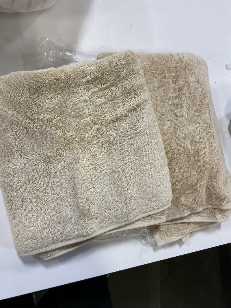 Condition photo showing Good Condition for quince turkish ultra plush hand towel (set of 2), one size, linen