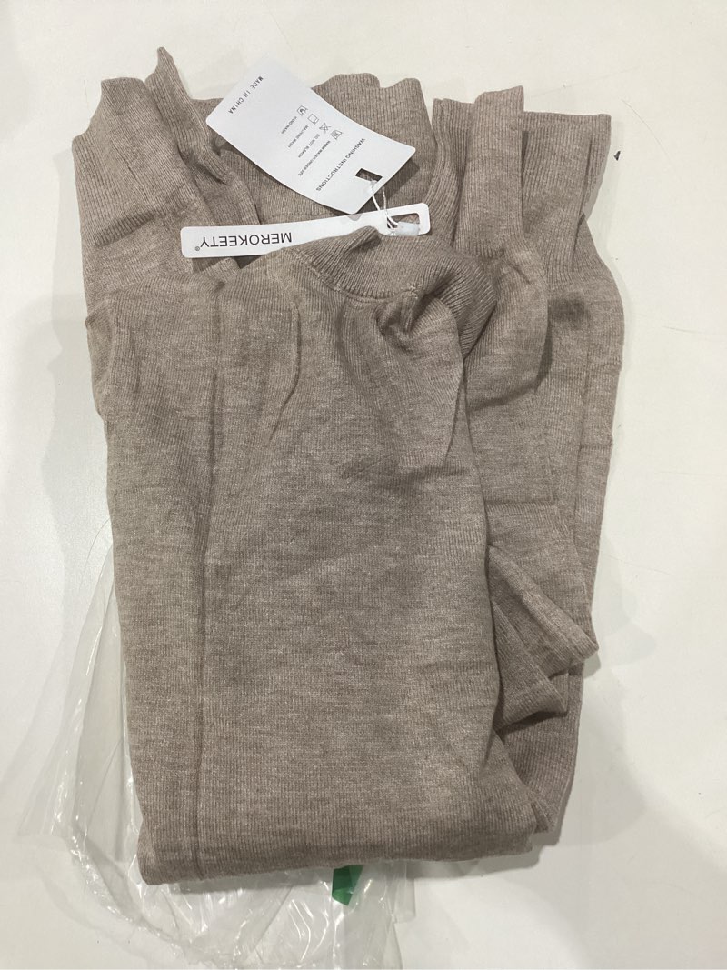 MEROKEETY Women's 2025 Fall Long Sleeve Sweater V Neck Winter Tops Casual Lightweight Knit Pullover MEDIUM