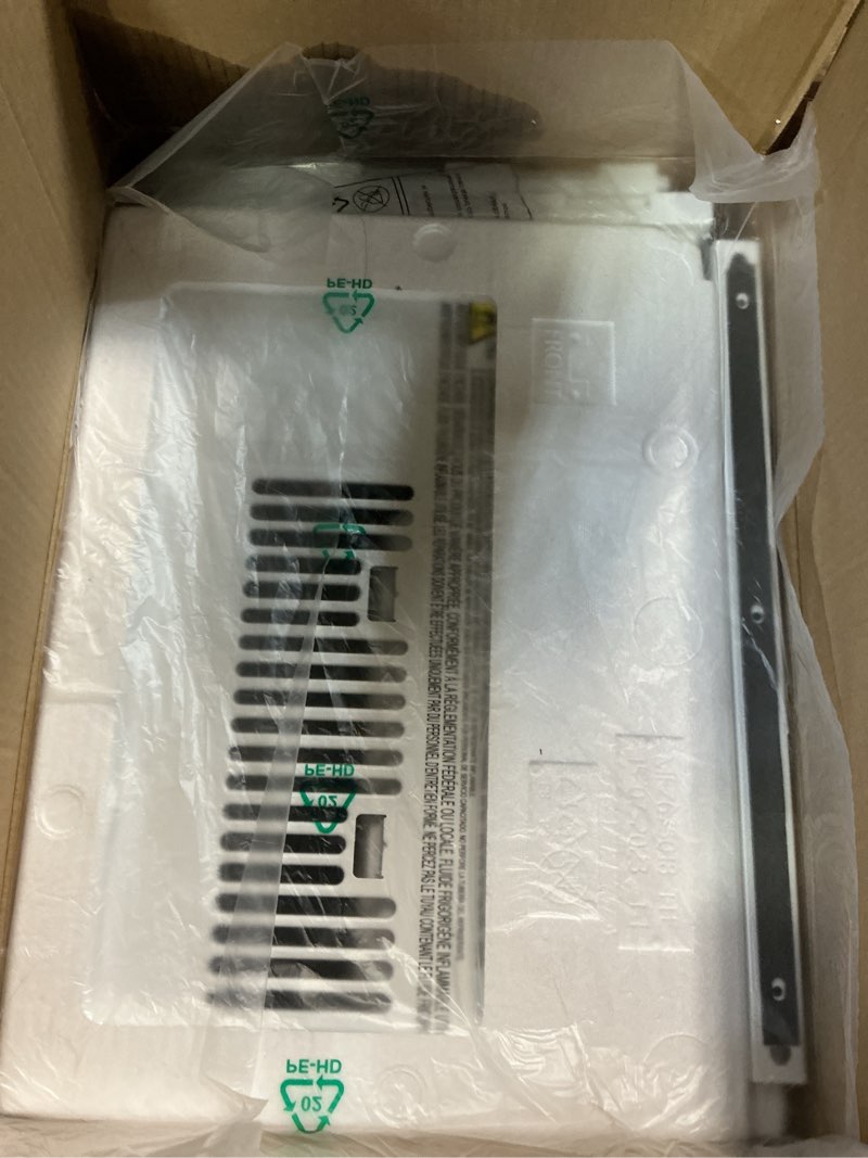 Condition photo showing Good Condition for lg 5000 btu window air conditioner with remote, easy button control ultra-quiet compact-size cools 150 sq.ft. for small room, washable filter ac unit easy installation white lw5025r