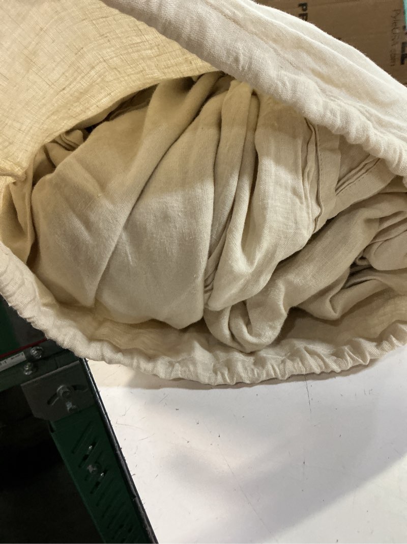 Condition photo showing Good Condition for european linen piped sheet set core color: oat/espresso(size 96inx106in)