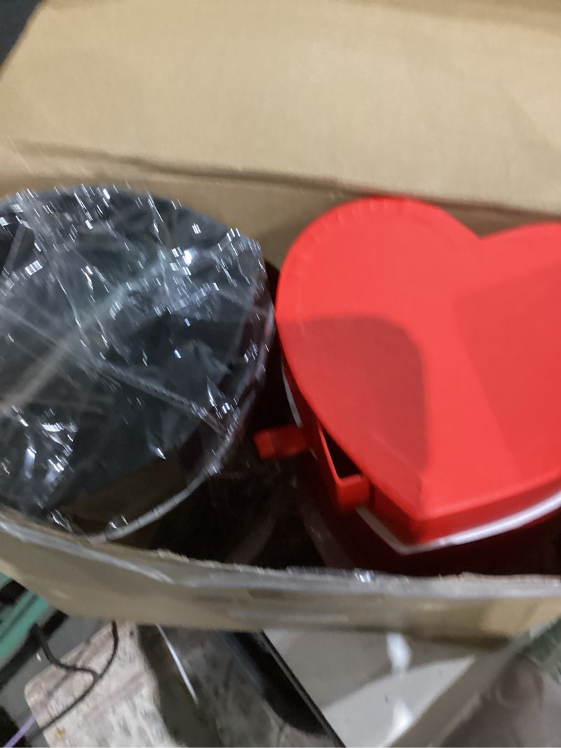 Condition photo showing Good Condition for Fullhawl 4 Pack Heart Shaped Flower Box with Drawer,6.1" Mother's Day Gift Box for Roses, Jewelry, Proposals,Weddings, Romantic Floral Arrangement for Birthdays,Anniversaries