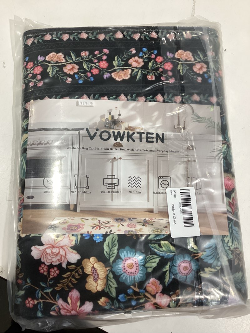 Condition photo showing Good Condition for Door Mat Indoor Entrance 2x3 Rug Machine Washable Vintage Floral Small Area Rug Non-Slip Low Pile Throw Rugs for Entryway, Kitchen, Front Door Indoor Entrance, Entry, Kids Room, Black Black 2' x 3' (Rectangular)