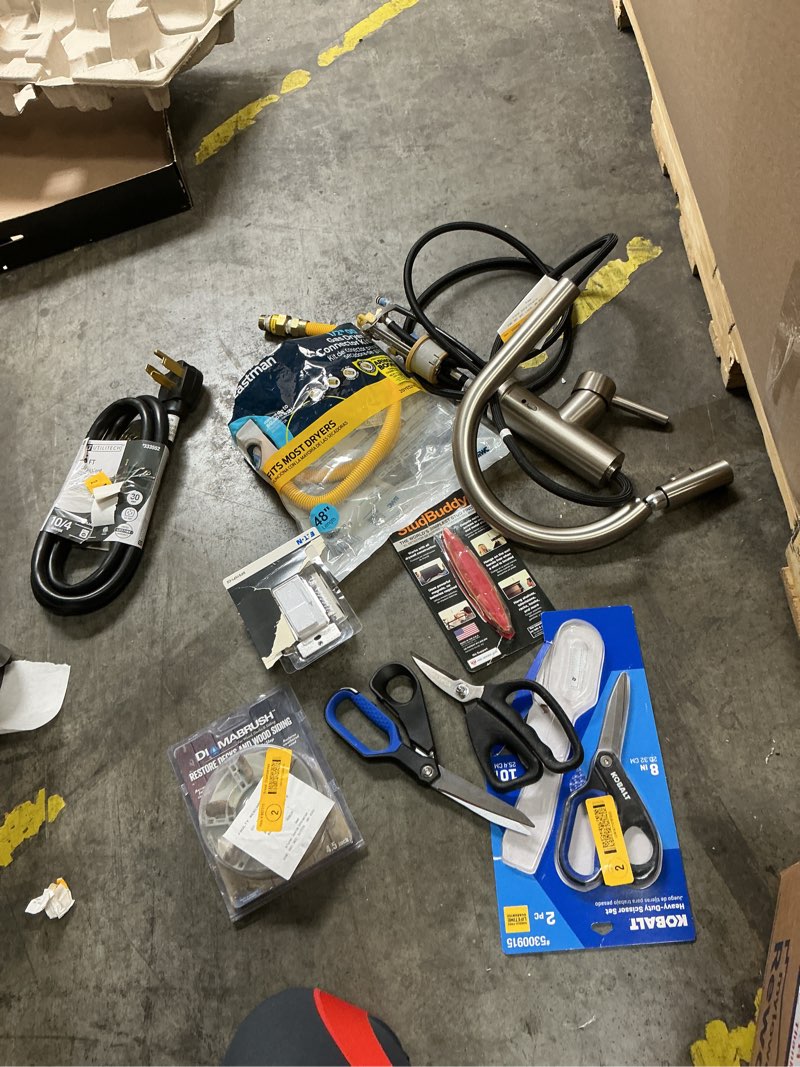 Condition photo showing As Is for assorted household items, 8pcs