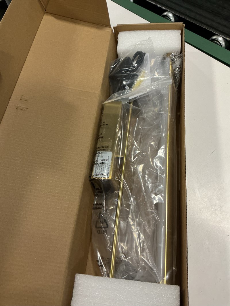 Condition photo showing New/Like New for ZitoStory Gold Large Art Light Battery Operated Picture Light with Remote,Wireless Dimmable Art Lights for Paintings Rechargeable Gallery Light Artwork Lighting for Canvas, Portrait (16Inch) Gold & 16 Inch