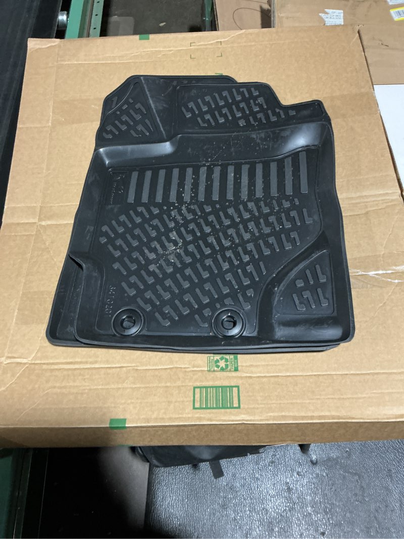 Condition photo showing Good Condition for ford ranger 2012-2021 4d rubber floor mats - odorless black