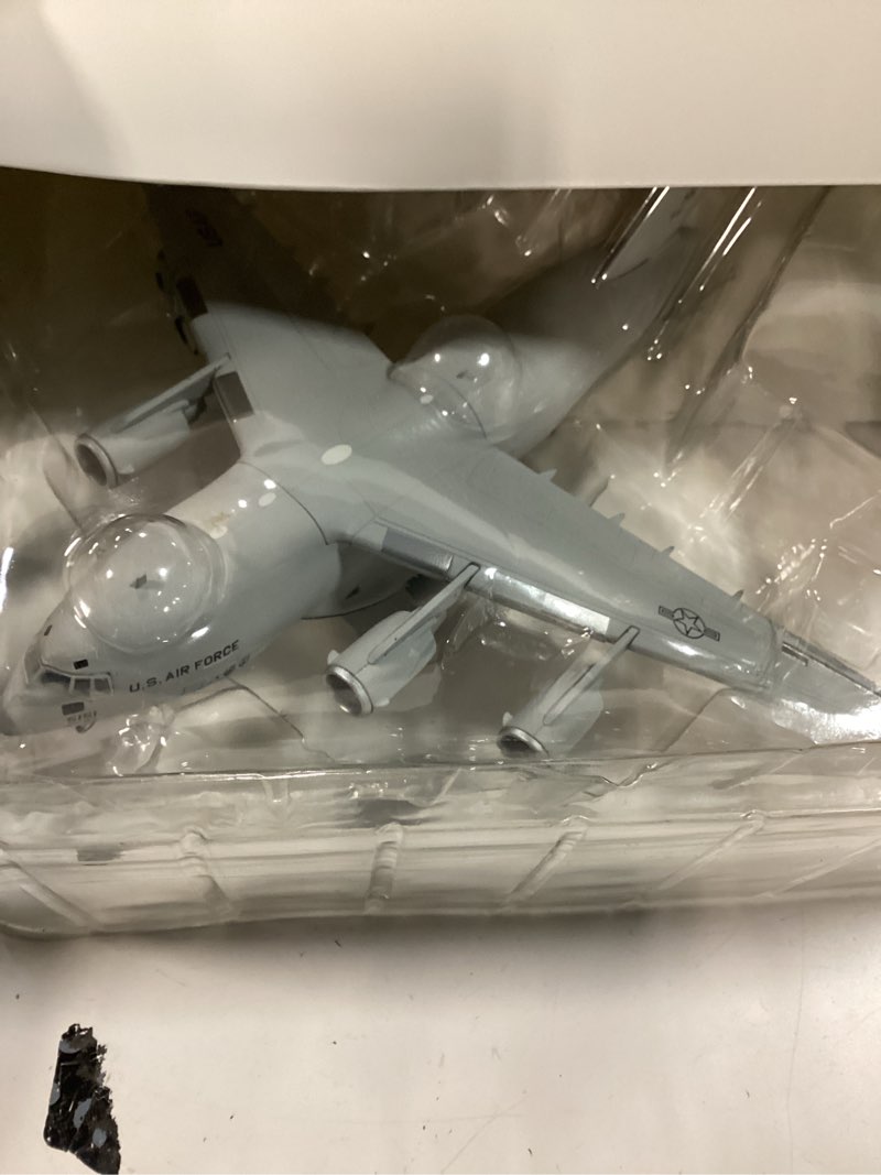 Condition photo showing Good Condition for hanghang 1/200 scale us air force c-17 global overlord strategic transport aircraft alloy aircraft attack plane metal fighter military model fairchild republic diecast plane model for collection