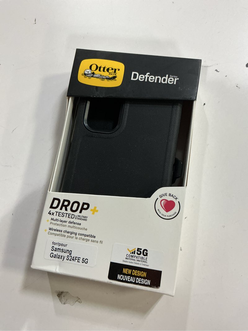 Condition photo showing New/Like New for defender case compatible with samsung galaxy s24 fe case black