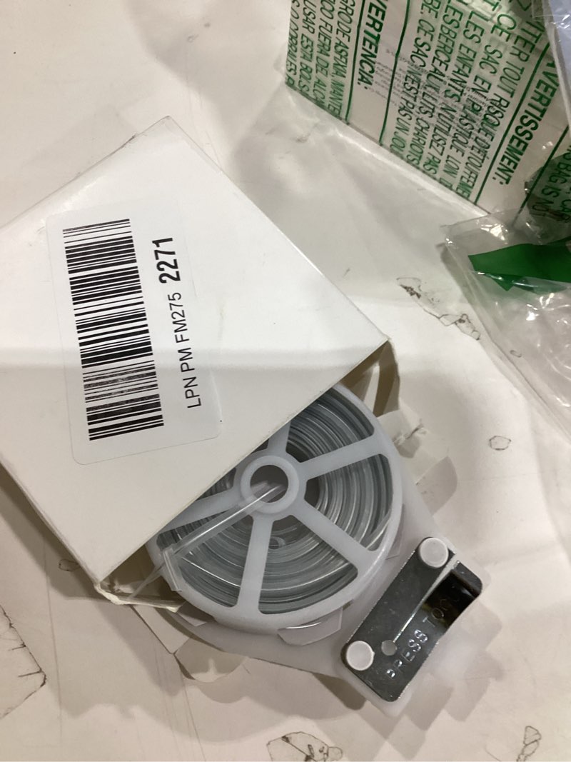 Condition photo showing Good Condition for Weststone 1pcs 65ft (20m) Clear Plastic Twist Tie Roll with Cutter - Flat
