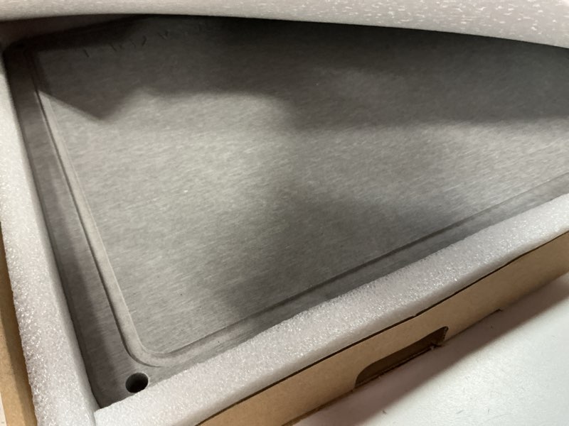 Condition photo showing Good Condition for Stone Dish Drying Mat 24"×16" Large Diatomaceous Earth Dishes Quick Dry Pad for Kitchen Counter with Heighten Stainless Steel Feet, Fits Various Countertops & Drain Bowl Racks, Light Gray