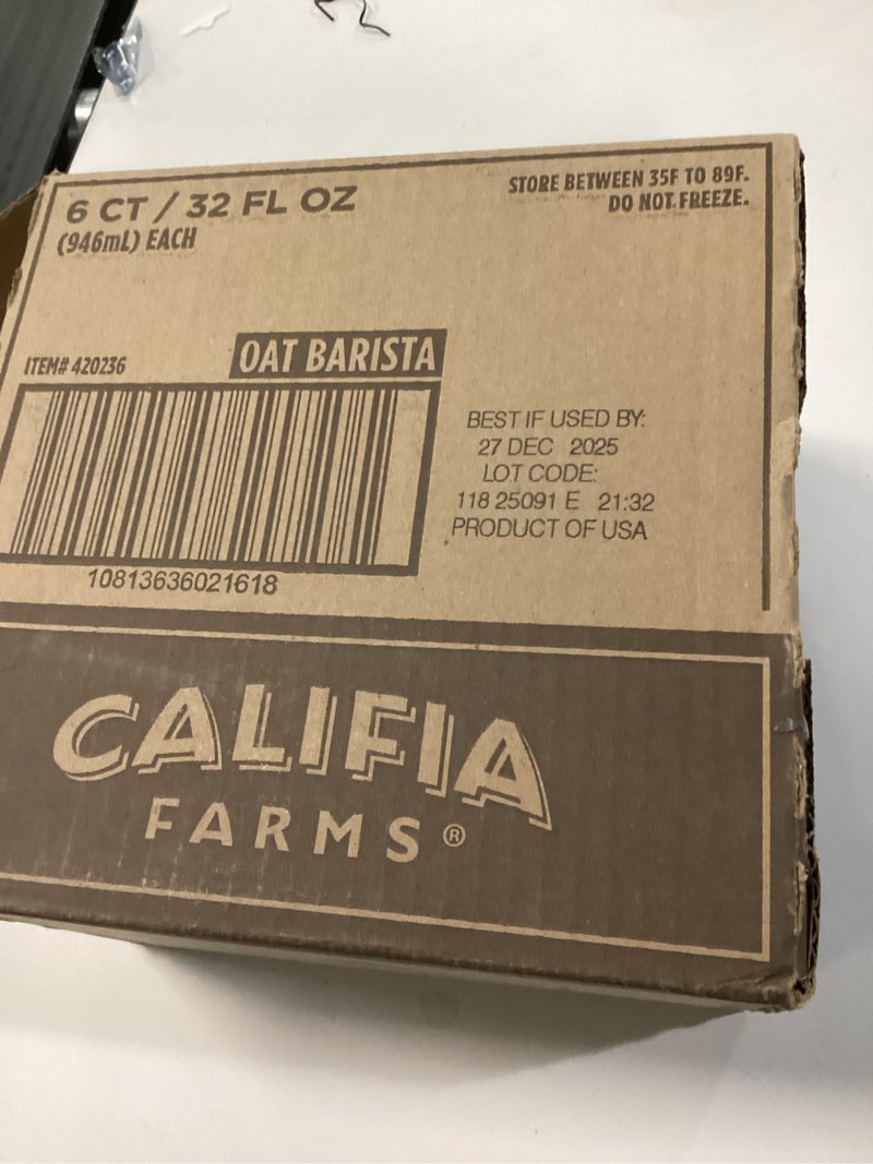 Condition photo showing New/Like New for Califia Farms - Oat Barista Blend Oat Milk, 32 Oz (Pack of 6), Shelf Stable, Dairy Free, Plant Based, Vegan, Gluten Free, Non GMO, High Calcium, Milk Frother, Creamer, Oatmilk Oat Barista Original 32 Ounce (Pack of 6)