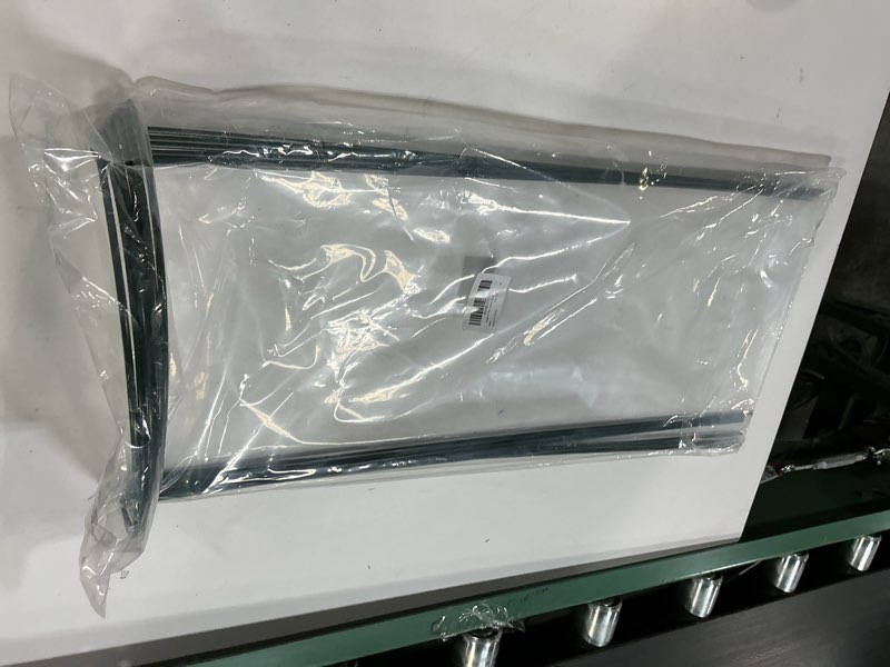 Condition photo showing Good Condition for HiGift 6 Pack 24 Inch Plant Stakes, 10" Wide x 24" High Half Round Metal Peony Cages and Support, Green Garden Plant Stake Plant Support Ring Border for Peony Tomato,Hydrangea,Flower Indoor Outdoor 10" W x 24" H Green - 6 Pack