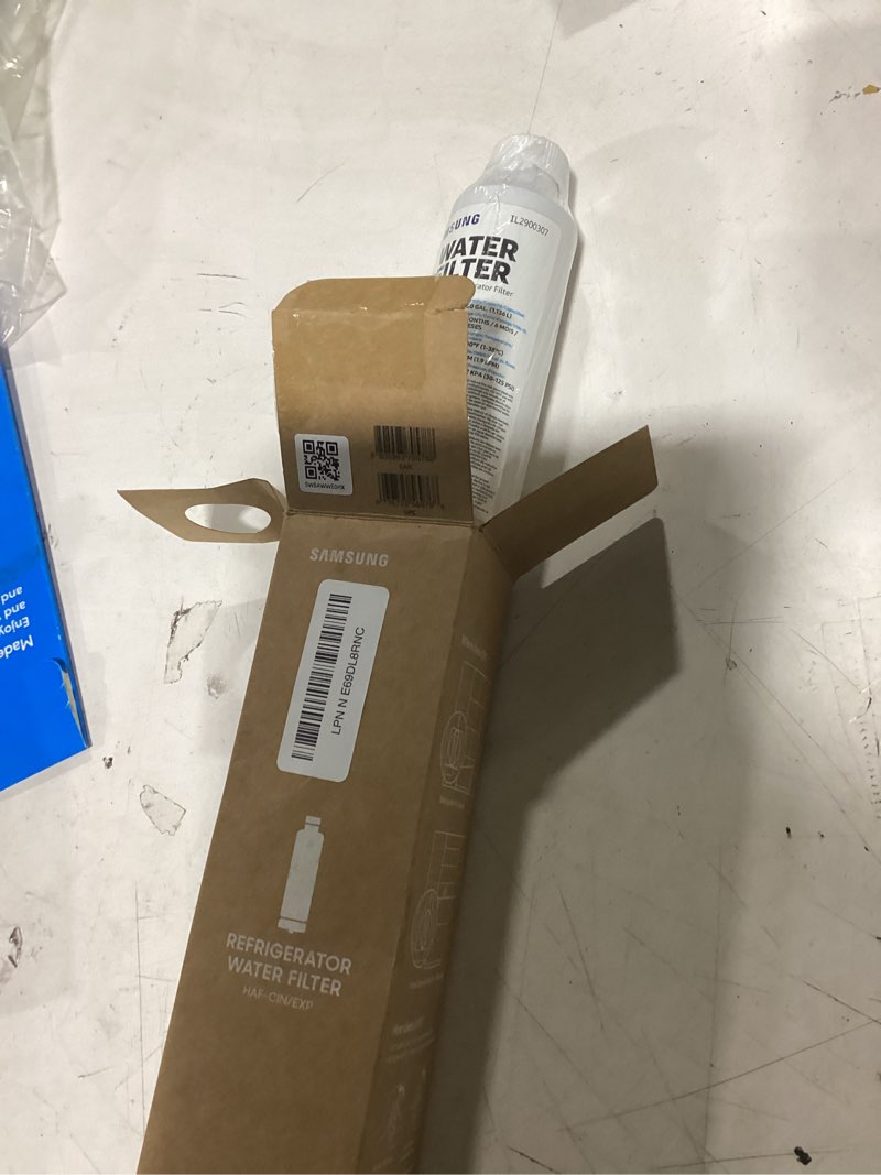 Condition photo showing New/Like New for samsung genuine filter for refrigerator water and ice, carbon block filtration for clean, clear drinking water, 6-month life, haf-cin/exp, 1 pack