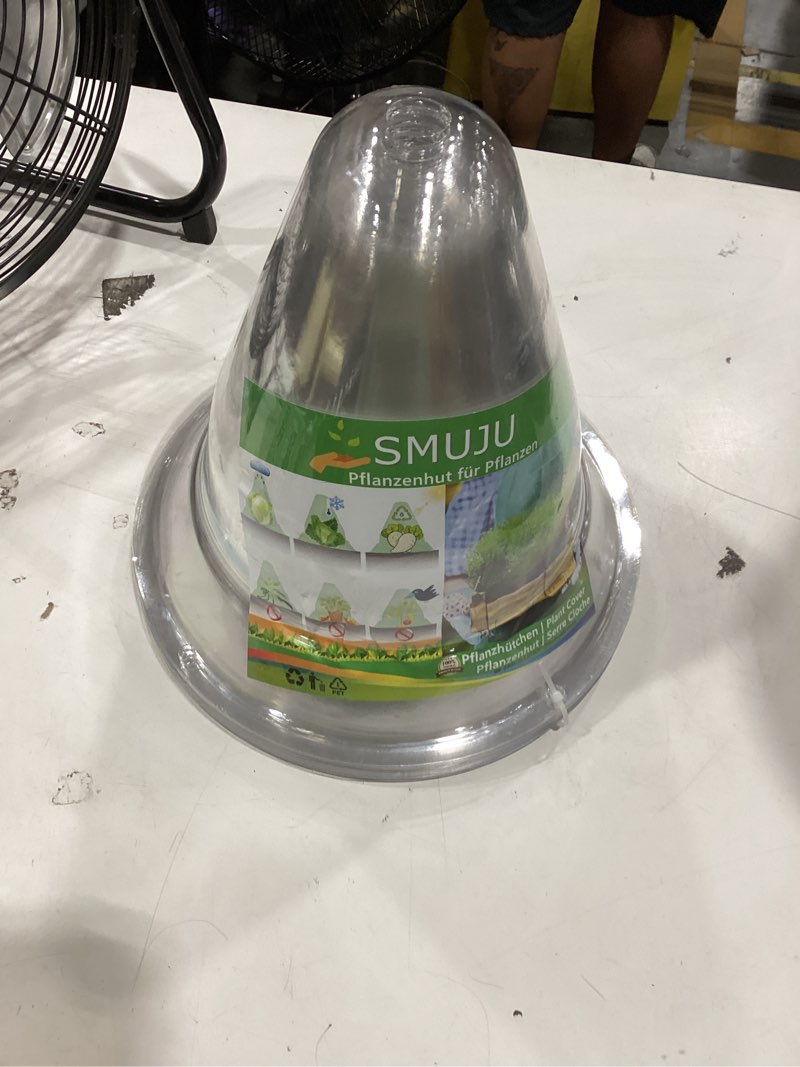 Condition photo showing New/Like New for ?20 pieces? garden cloches for plants, large plant covers plant protectors transparent bell jar cloches to protect plants from birds, slugs, frost, freeze weather, 10.6" d x 9.5" h, transparent large 20 pieces
