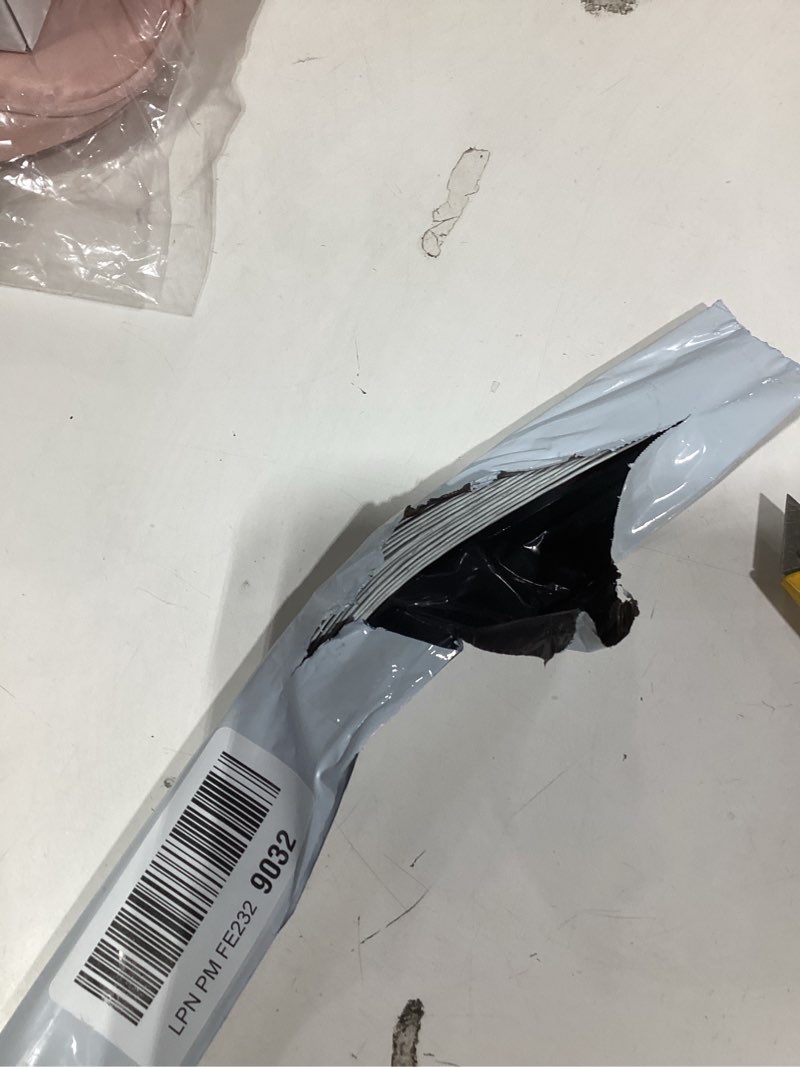 Condition photo showing Good Condition for HAHIYO 20Gauge White Paper-Wrapped Metal Floral Wire 14 Inches(36cm), 70 Pack Flexible Paddle Wires Florist Wire Garden Wires for Craft Christmas Wreath Flower Arrangement Bouquet Wrapping Wedding DIY 20Gauge-14 Inches White 70
