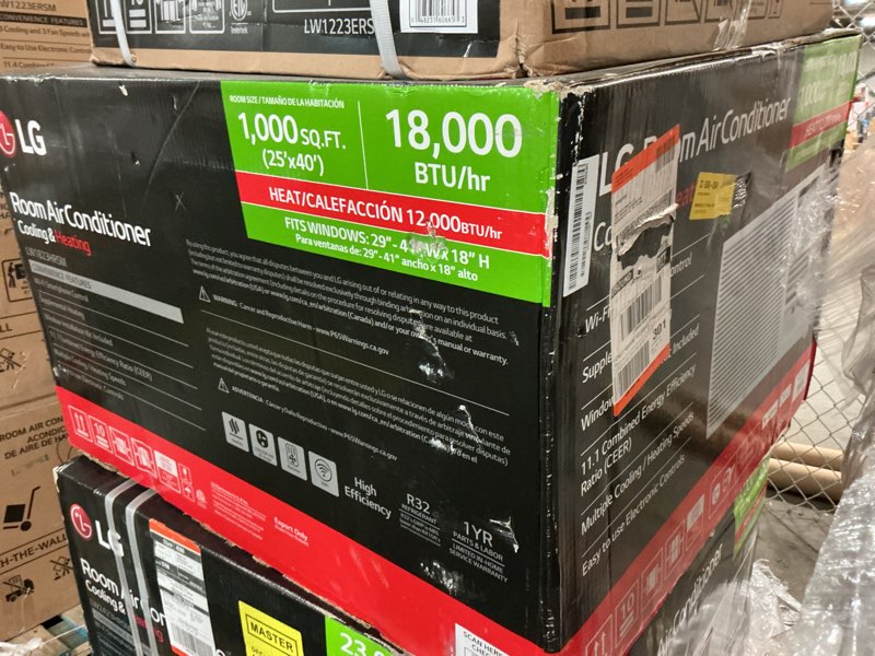 Condition photo showing Good Condition for LG 18 000 BTU Heat/Cool Smart Window Air Conditioner