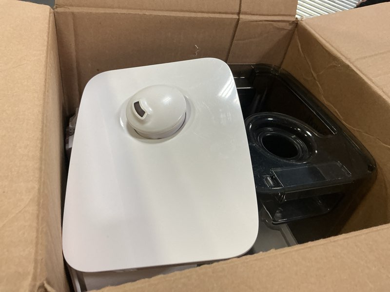 Condition photo showing As Is for LEVOIT Classic300 Ultrasonic Top Fill Humidifier, Extra Large 6L Tank Last 60-Hour - Super Quiet, Easy to Use and Clean, 360° Rotation Nozzle, Simple Knob Control, Handle, Auto Shut Off, Gray Gray Knob Control Humidifier