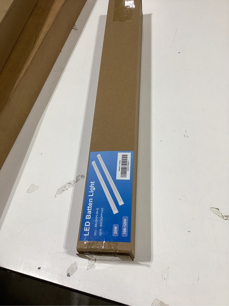 Condition photo showing Good Condition for 2 packs 2ft led batten light, ultra-thin ceiling surface mounted light, 20w, day light 4000k, ip20, led ceiling lamp for garage, shop, hallway, office, market