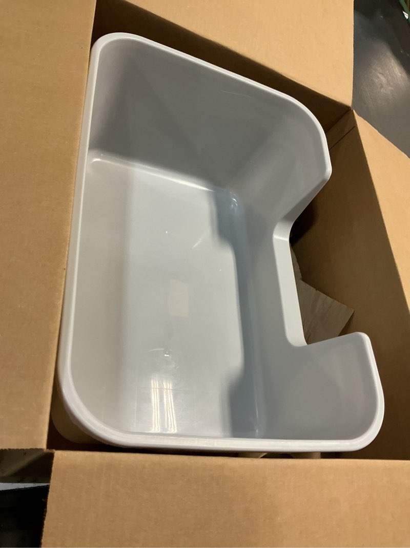 Condition photo showing Good Condition for large cat litter box with high sides for indoor cats,xl low entry open top cat litter pan for kittens,big or senior cats,high wall easy cleaning anti-splashing multi-cat litter tray (grey)