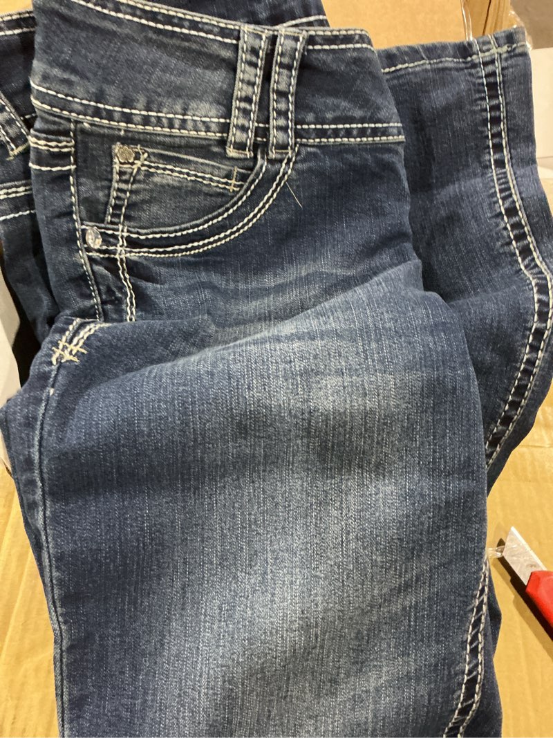 Condition photo showing Good Condition for WallFlower Luscious Curvy Bootcut Jeans for Women, Mid-Rise Insta Stretch Denim, Size-Inclusive Juniors Jeans, Sizes 0 to 24 Standard size 7 long 