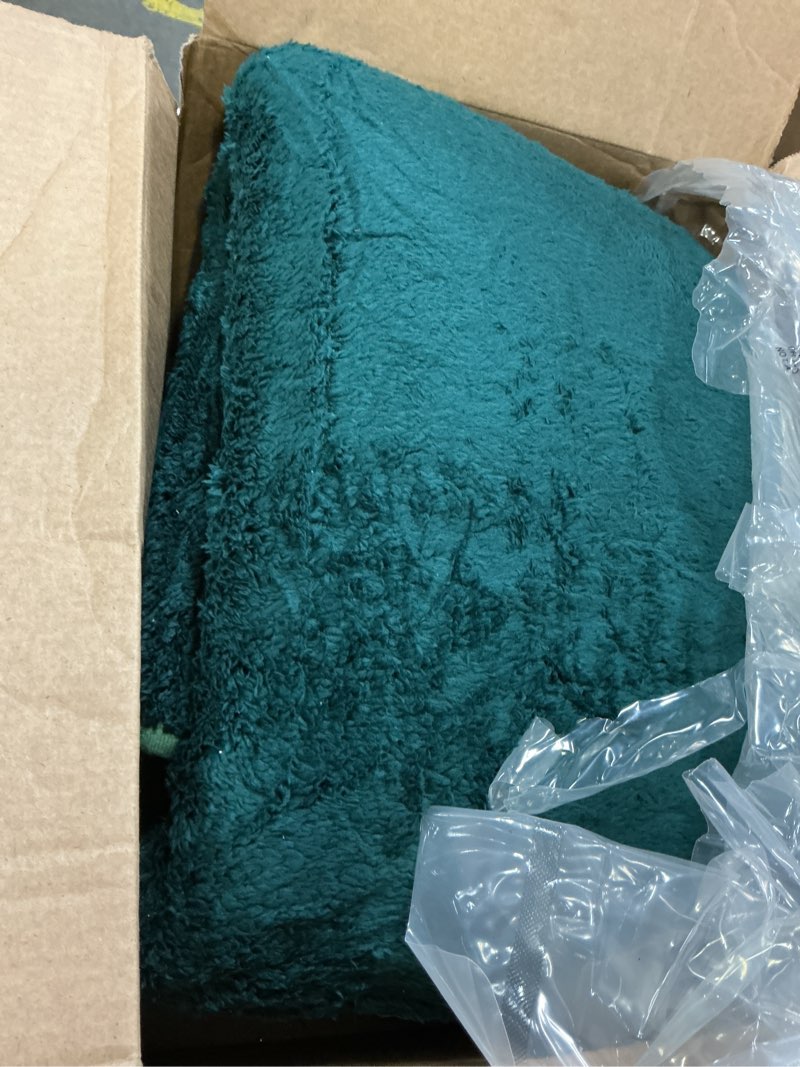 Condition photo showing Good Condition for Large Area Rugs for Living Room Bedroom, 5x8 Feet Dark Green Rug, Minimalist Modern Shag Rug, Soft Thick Memory Foam Indoor Carpet, Non-Slip Washable Rug for Boys Girls Dorm Nursery Room Home Decor Deep Green 5' x 8' (Rectangular)